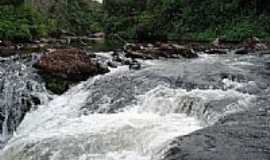 Guarant do Norte - Guarant do Norte-MT-Cachoeira do Rio Rochedo-Foto:Joo Henrique Rosa 