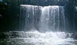 Juscimeira - Cachoeira do Prata em Juscimeira-Foto:vitaohugao