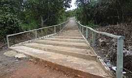 Nova Xavantina - Nova Xavantina-MT-Escadaria que d acesso  Capela do Sagrado Corao de Jesus e Maria no Morro do Cruzeiro-Foto:Edinisio Gonalves Pereira Vieira