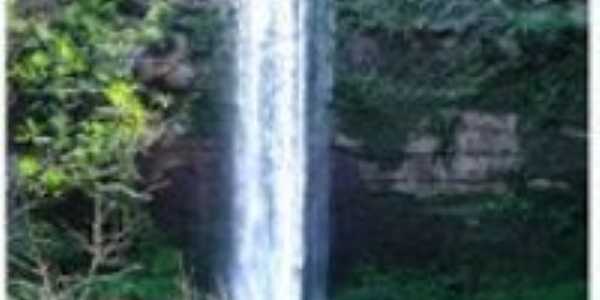 cachoeira do Lucas, Por Hellen Morghanna