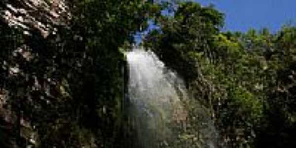 Cachoeira Chuva de Prata foto por M.Negretti