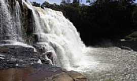 Torixoru - Cachoeira no Rio So Domingos em Torixoru-MT-Foto:elizeualmeidafesa