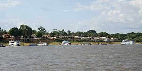 Braslia Legal-PA-Barcos na orla do Rio Tapajs-Foto:Fabio de Novaes Filho