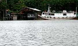 Limoeiro do Ajuru - Barcos por Luiz Carlos Magnagna....