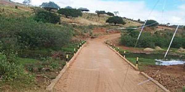 Caldeiro-BA-Ponte na estrada da cidade-Foto:nandimdoacordeon