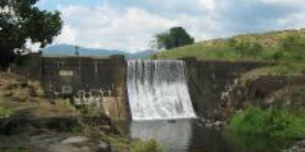 Barragem - Estrada Camacan-Jacarecy, Por Esron N