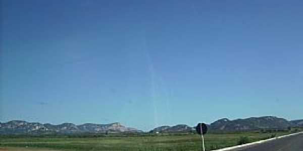 Serra de Patu vista de Belm por R Nascimento 