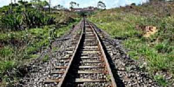 Linha Frrea em Candeias-BA-Foto:gilmardeoliveira