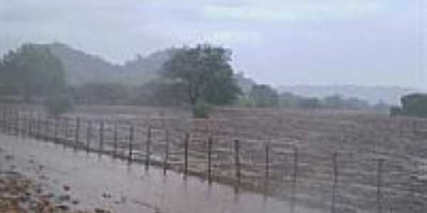 Cacimba de Areia-PB-Chuva no serto paraibano-FotoPe. Djacy Brasileiro