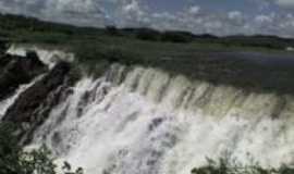 Curral Velho - Barragem, Por Lo Salviano