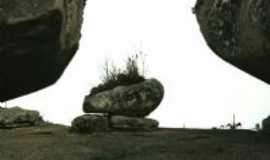 Fagundes -  Pedra dos Namorados  ( situada na Pedra de S. Antonio ), Por Fbio Leo