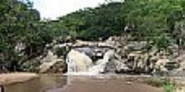 Cachoeira por Manu de Verdun