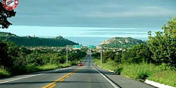 BR 104 - sada para regio do Cariri Oriental, Vista da cidade de Queimadas PB. Foto: Egberto Arajo.