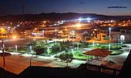 Castro Alves - Vista noturna da Praa Dionsio Cerqueira em Castro Alves-BA-Foto:dgbrum