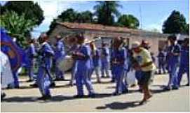 Araoiaba - o desfile nas ruas, Por arlete maria