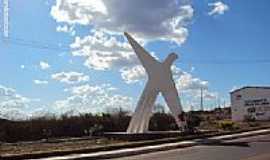 Araripina - Monumento na entrada da cidade de Araripina-PE-Foto:Sergio Falcetti