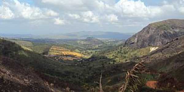 Bonito-PE-Pedra do Rodeadouro-Foto:Sergio Falcetti