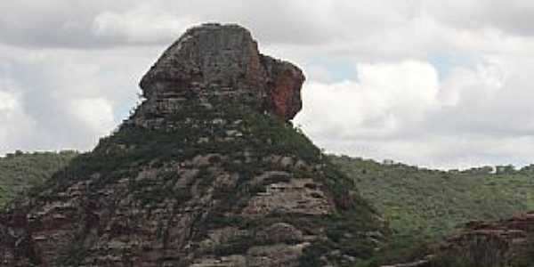 Buque-PE-Pedra do Cachorro no Vale do Catimba-Foto:Roberto Inojosa