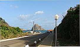 Fernando de Noronha - Chegando  baia e praia de Fernando de Noronha-Foto:Henrique de BORBA