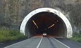 Gravat - Entrada do tnel na subida da Serra das Russas em Gravat-Foto:Jorge Hirata