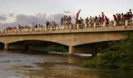 Ibimirim - Ponta sobre Rio Moxot, na entrada da Cidade, Por NIEDSON GOMES NOGUEIRA