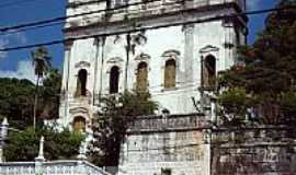 Comrcio - Igreja da Santssima Trindade dos Cativos na Av.Jequitia,gua de Meninos,em Comrcio-BA-Foto:Otavio Neves Cardoso