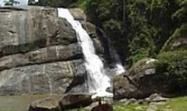 Primavera - Cachoeira do Parque do Urubu-Foto:Caetano Ramos