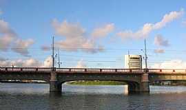 Recife - Recife-PE-Ponte Mauricio de Nassau-Foto:Roberto Inojosa