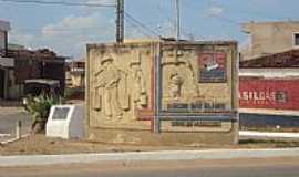 Riacho das Almas - Riacho das Almas-PE-Monumento na entrada da cidade-Foto:Sergio Falcetti