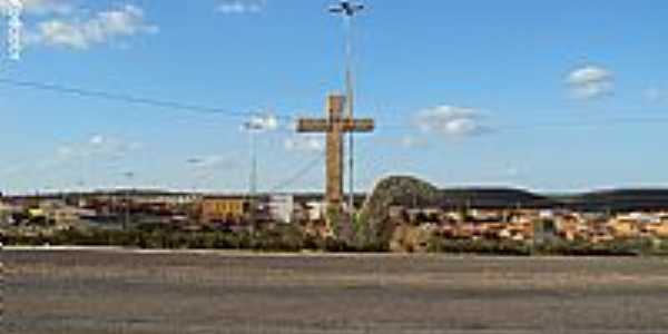 Santa Cruz-PE-Monumento na entrada da cidade-Foto:Sergio Falcetti