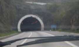 Venturosa - tunel cacavel, Por Thais