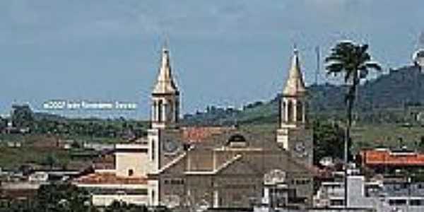 Igreja em Vitria de Santo Anto-Foto:revistafragmentos.