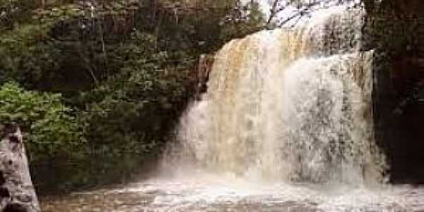 Batalha-PI-Cachoeira do Xix-Foto:www.portalodia.com 