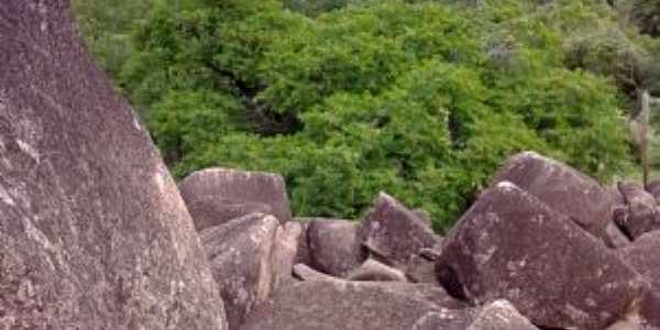 Serra dos Cocos - Caldeiro Grande do Piau, Por Francisco Deus de Sousa