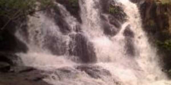 Cachoeira de Saquarema, Por Geans Hernandeangenys