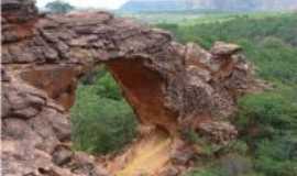 Currais - Arco da Pedra, Por Heliomar Figueiredo da Fonseca