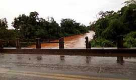 Redeno do Gurguia - Redeno do Gurguia-PI-Ponte sobre o rio Gurguia-Foto:Facebook