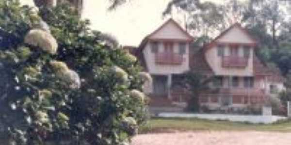 Casa portuguesa hoje de propriedade da famlia Trevisan- Circuito do Turismo Rural, Por Pedro Martim Kokuszka