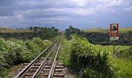 Balsa Nova - Ferrovia em Balsa Nova-PR-Foto:decio marques