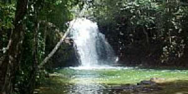 Cachoeira do Rio do Ouro em Formosa do Rio Preto-BA-Foto:Jos Maria de S