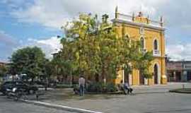 Governador Mangabeira - Praa e Igreja Matriz de Governador Mangabeira-BA-Foto:nacaoturismo.