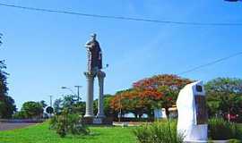 Doutor Camargo - Doutor Camargo-PR-Imagem de So Pedro na entrada da cidade -Foto:turismoregional.com.br