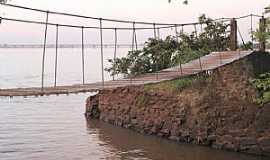 Guara - Guara-PR-Ponte Pnsil e ao fundo a Ponte sobre o Rio Paran-Foto:FacebookPM