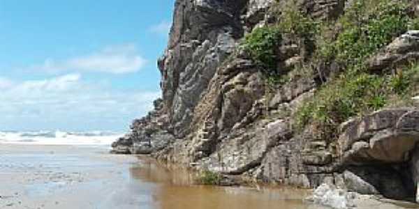 Ilha do Mel-PR-Paredo de rochas-Foto:Gustavo Ramos Chagas