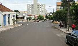 Jandaia do Sul - Jandaia do Sul-PR-Rua Senador Souza Naves-Foto:Jos Carlos Farina