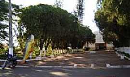 Jardim Olinda - Entrada da Igreja de Jardim Olinda-PR-Foto:Adauto Sanches