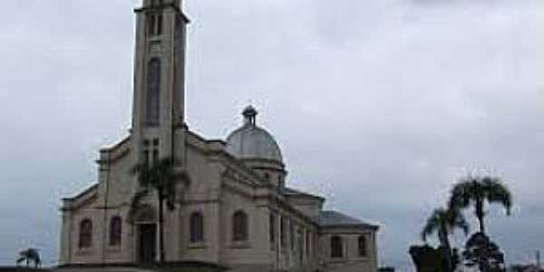 Lapa-PR-Santrio de So Benedito-Foto:commons.wikimedia.org