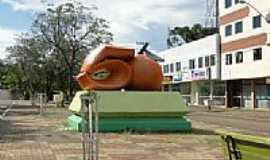 Laranjeiras do Sul - Monumento aos 50 anos de Laranjeiras do Sul-PR-Foto:Ricardo Mercadante