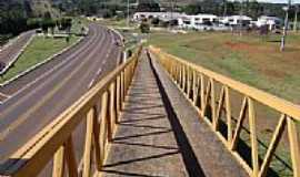 Laranjeiras do Sul - Trevo de acesso na Rodovia BR-277 em Laranjeiras do Sul-PR-Foto:Artemio C.Karpinski