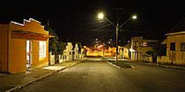 Av.Joo Pessoa,vista noturna,em Mallet-Foto:Claudio J. Melnik